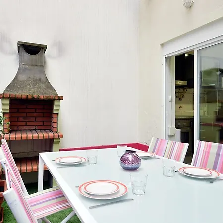 Feels Like Pink Terrace Flat